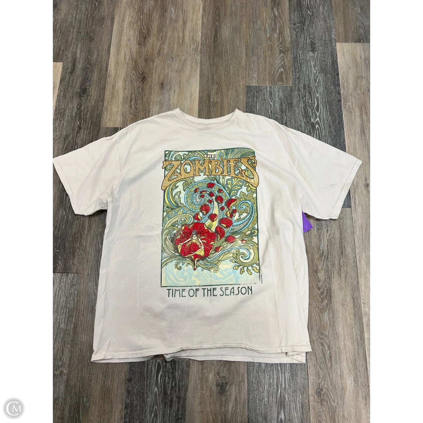Top Short Sleeve By Urban Outfitters In Cream, Size: L/XL