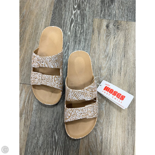 Sandals Flats By Freedom Moses In Tan, Size: 8