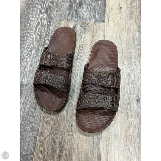 Sandals Flats By Freedom Moses In Animal Print, Size: 8