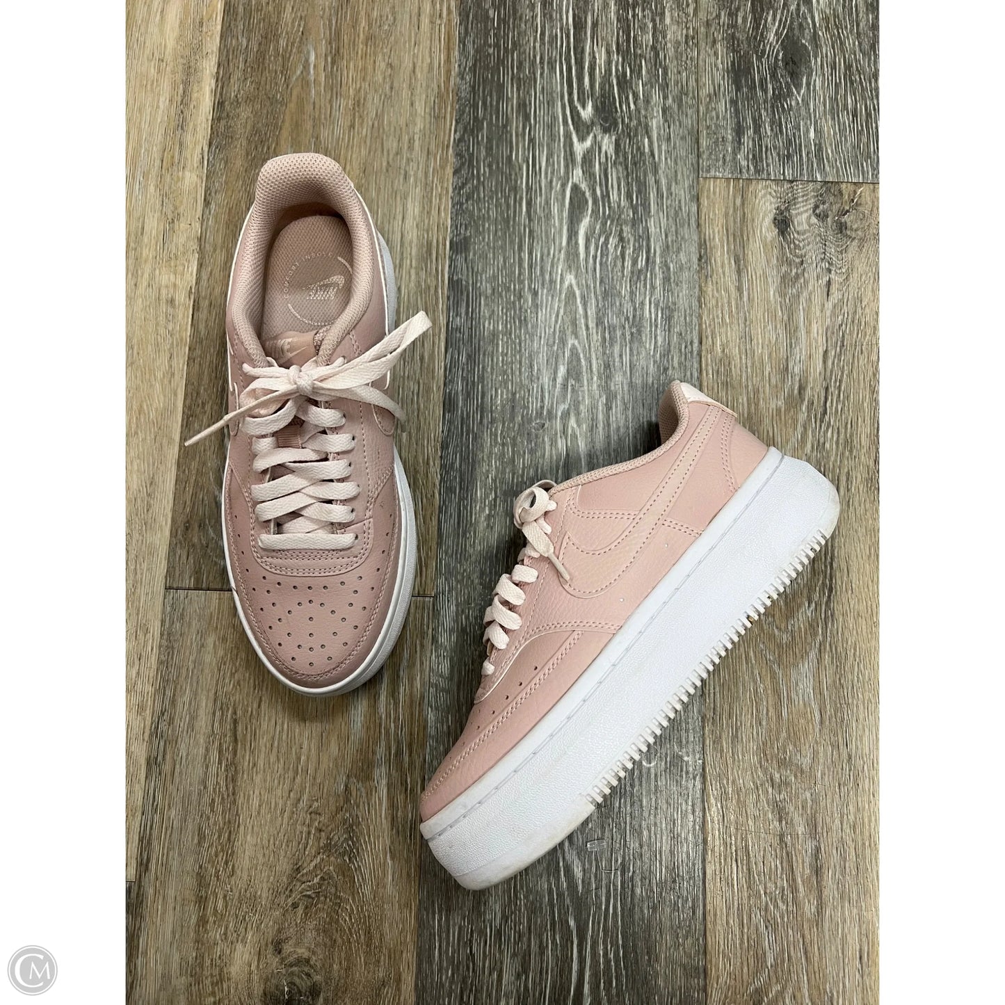 Shoes Sneakers By Nike In Pink & White, Size: 7.5