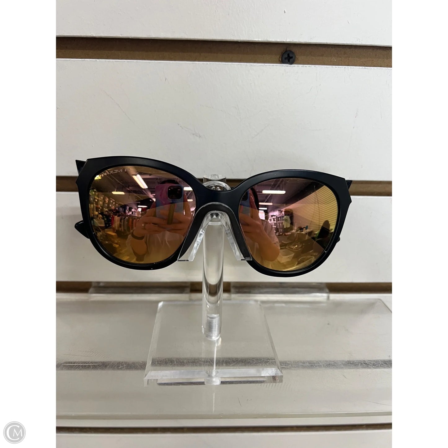 Sunglasses By Oakley, Size: