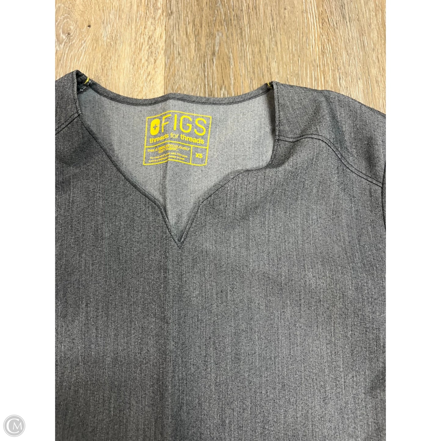 Scrub Top Short Sleeve By Figs In Grey, Size: Xs