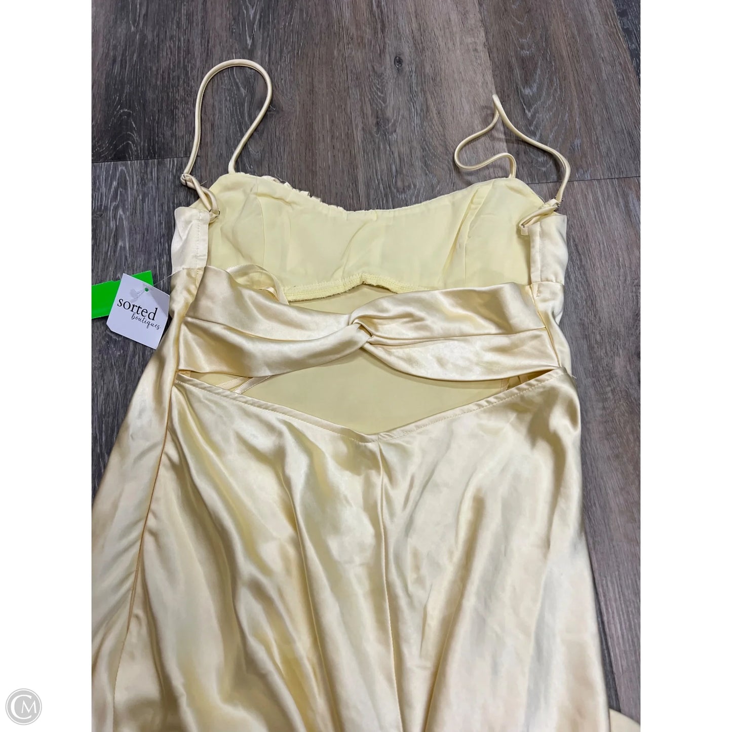 Dress Party Long By One and Only In Yellow, Size: L