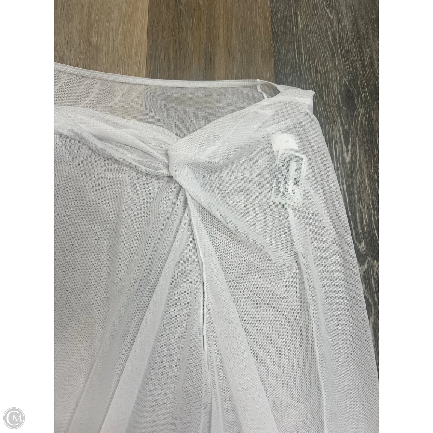 Swimwear Cover-up By Clothes Mentor In White, Size: L