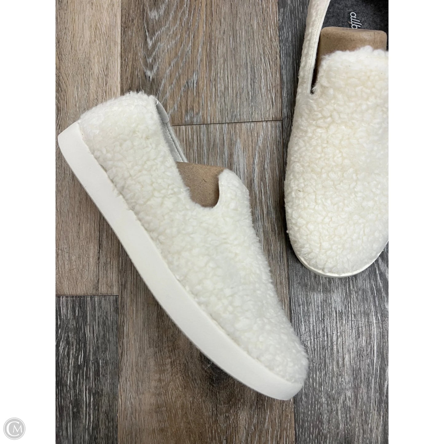 Shoes Flats Slippers By Allbirds In Cream, Size: 8