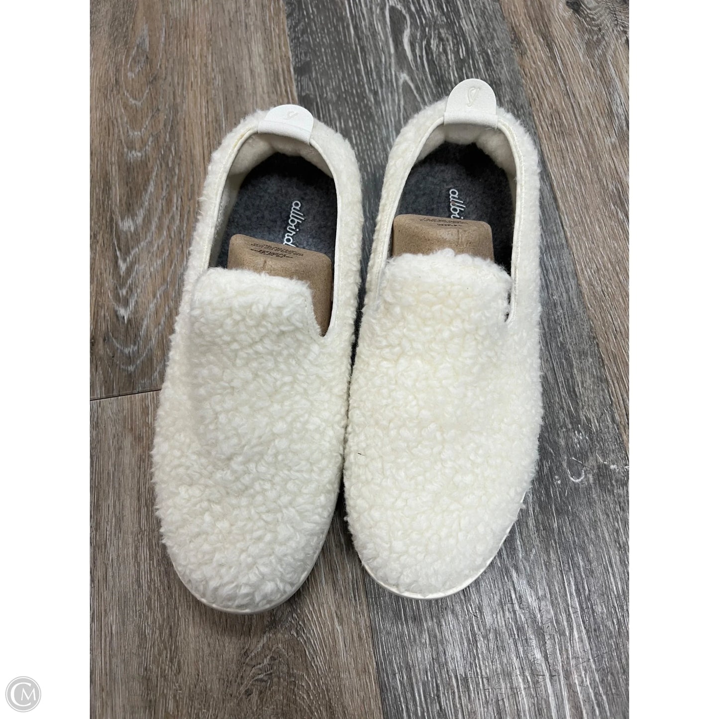 Shoes Flats Slippers By Allbirds In Cream, Size: 8