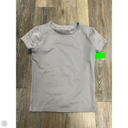 Top Short Sleeve By Hollister In Grey, Size: Xs