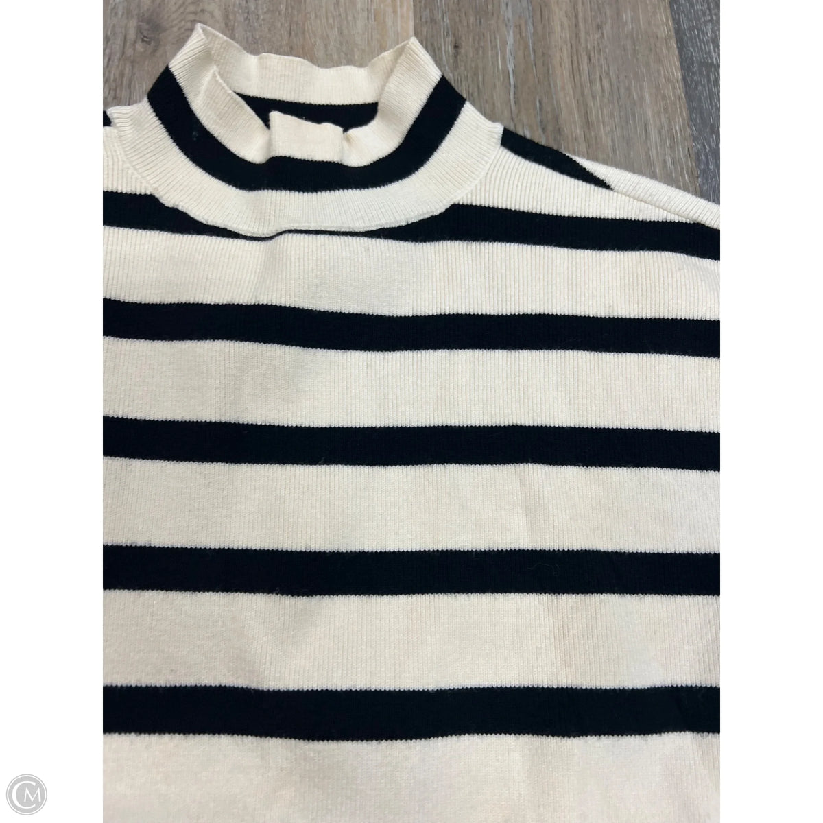 Sweater By Evereve In Striped Pattern, Size: M