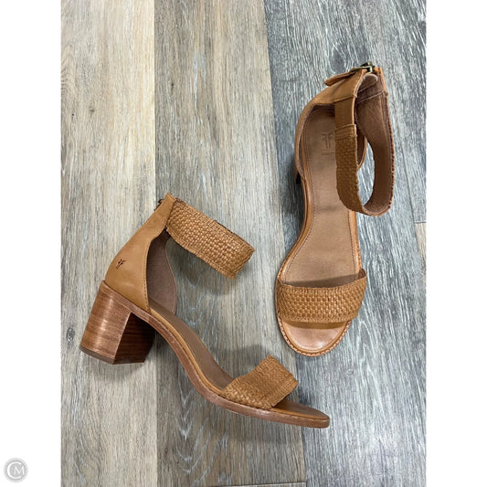 Sandals Designer By Frye In Tan, Size: 9.5