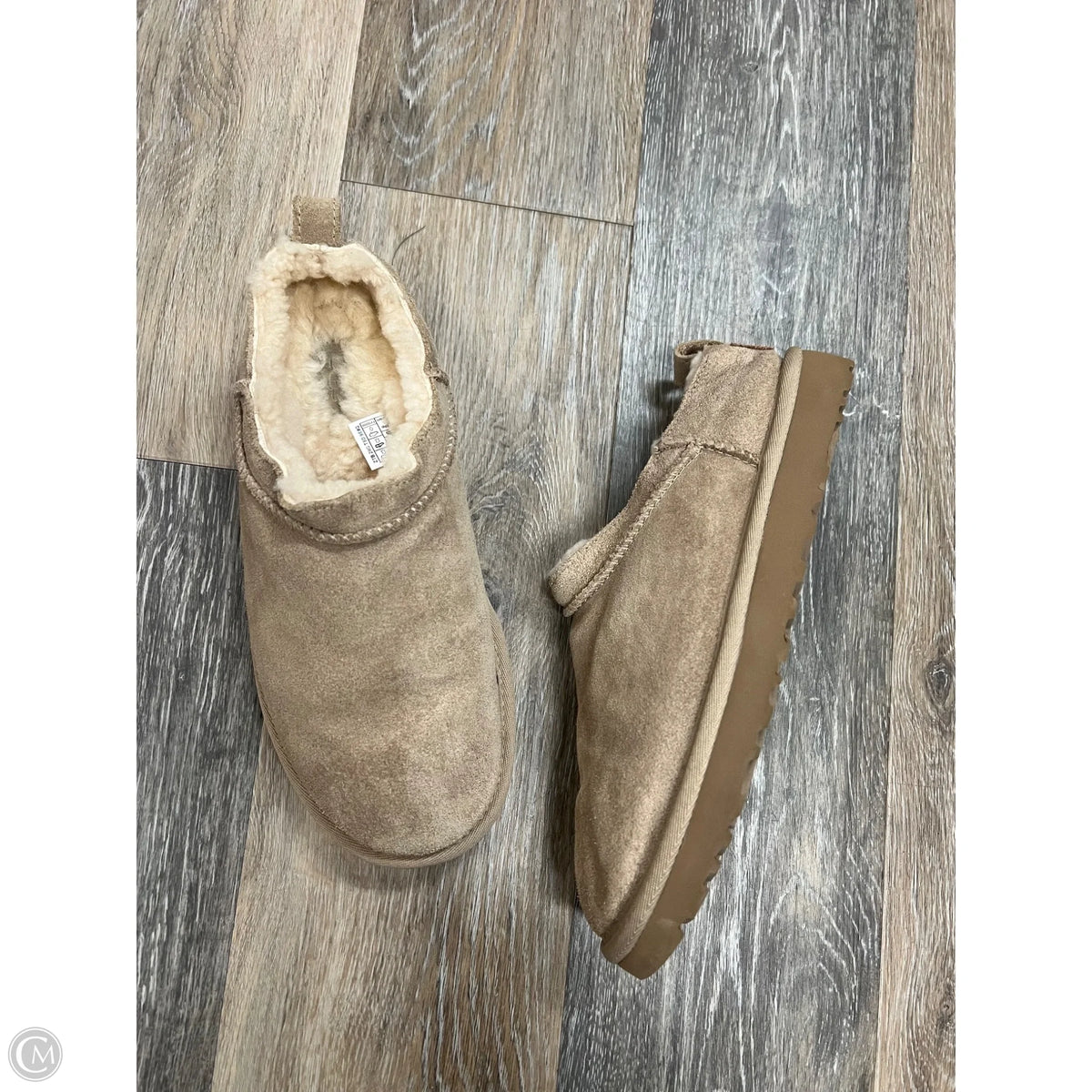 Slippers Designer By Ugg In Tan, Size: 8