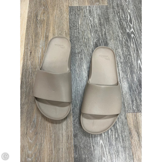 Sandals Flats By Archies In Taupe, Size: 8