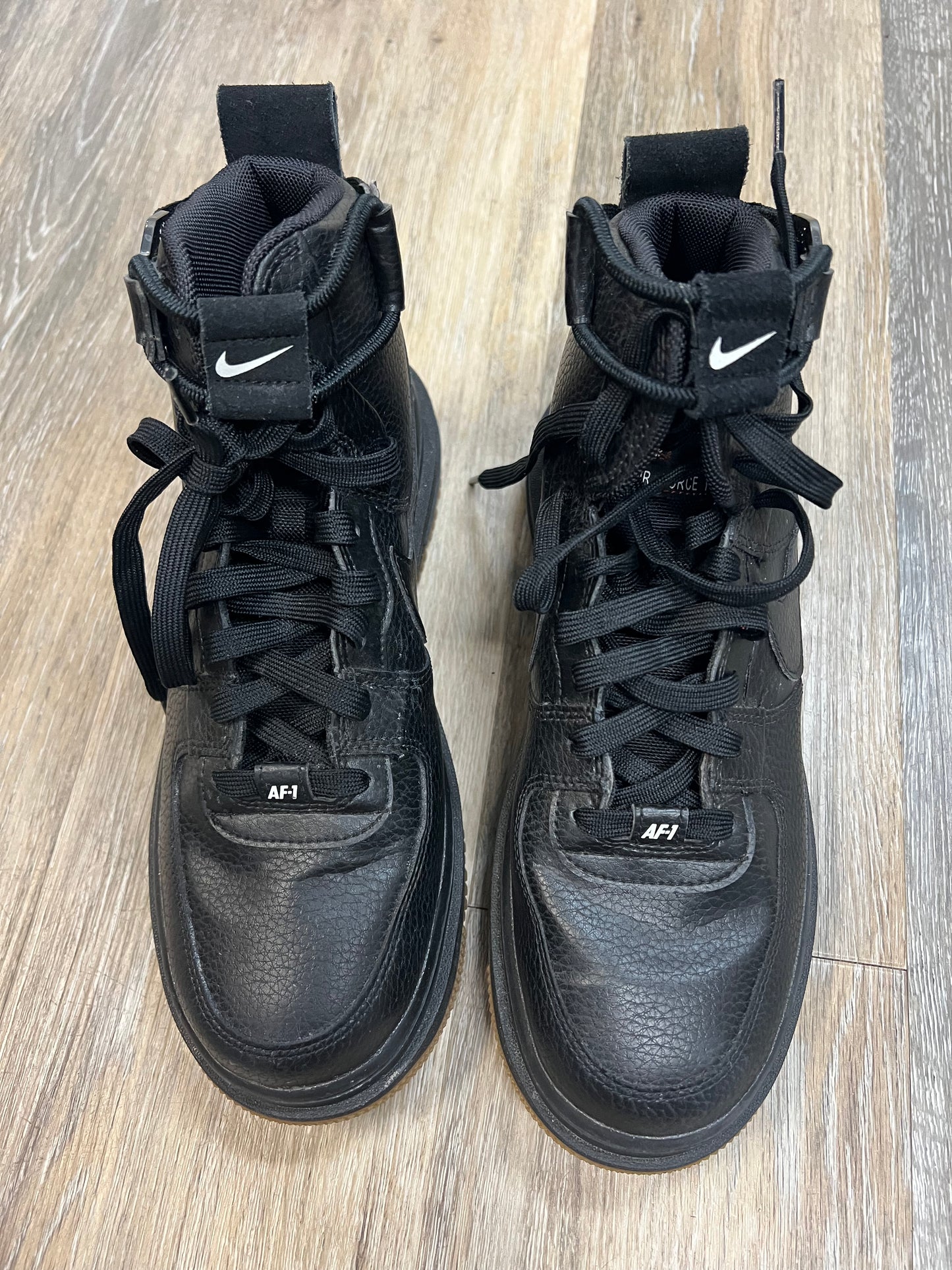 Shoes Sneakers By Nike In Black, Size: 9