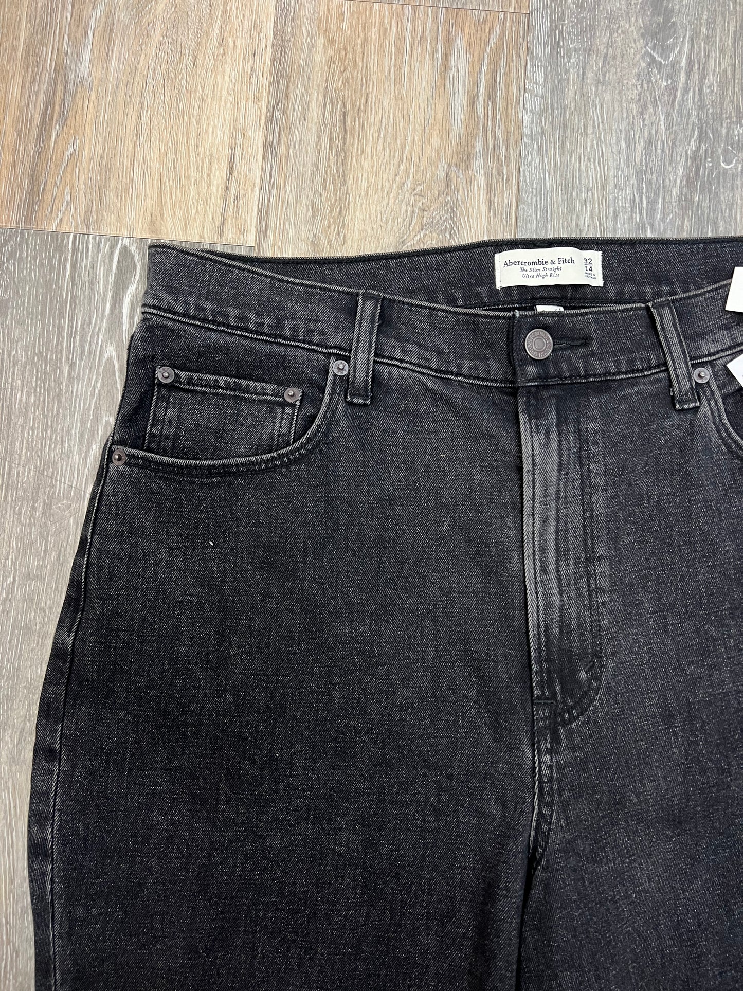 Black Denim Jeans Straight Abercrombie And Fitch, Size 14/32