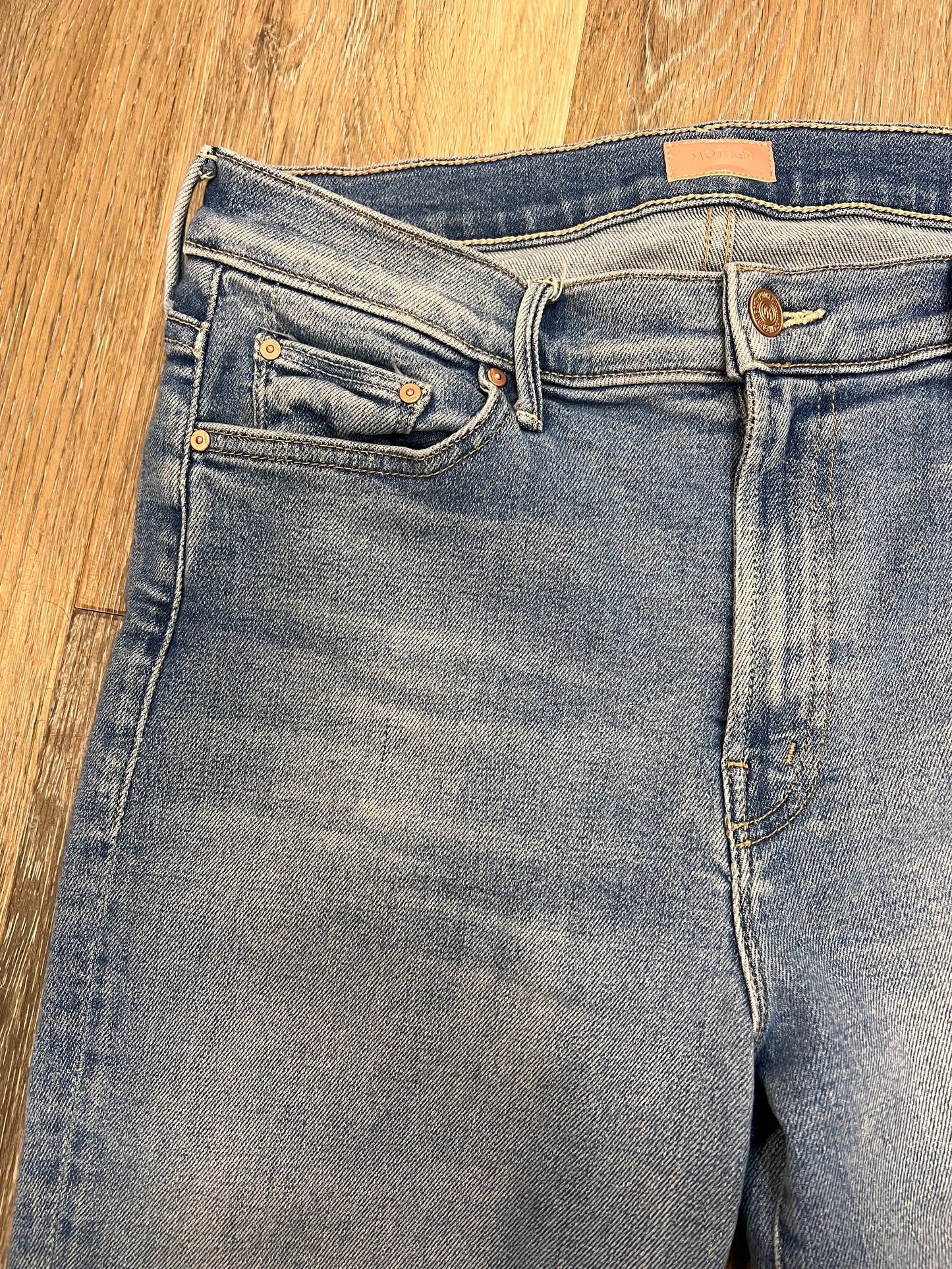 JEANS DESIGNER by MOTHER In BLUE DENIM, Size: 14/32
