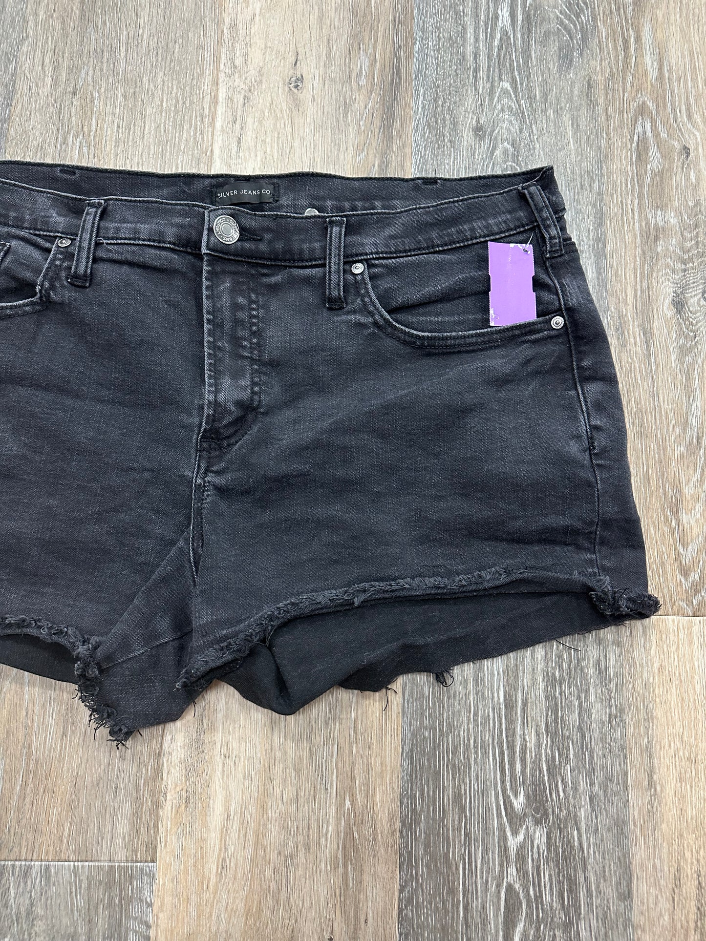 Shorts By Silver  Size: 18