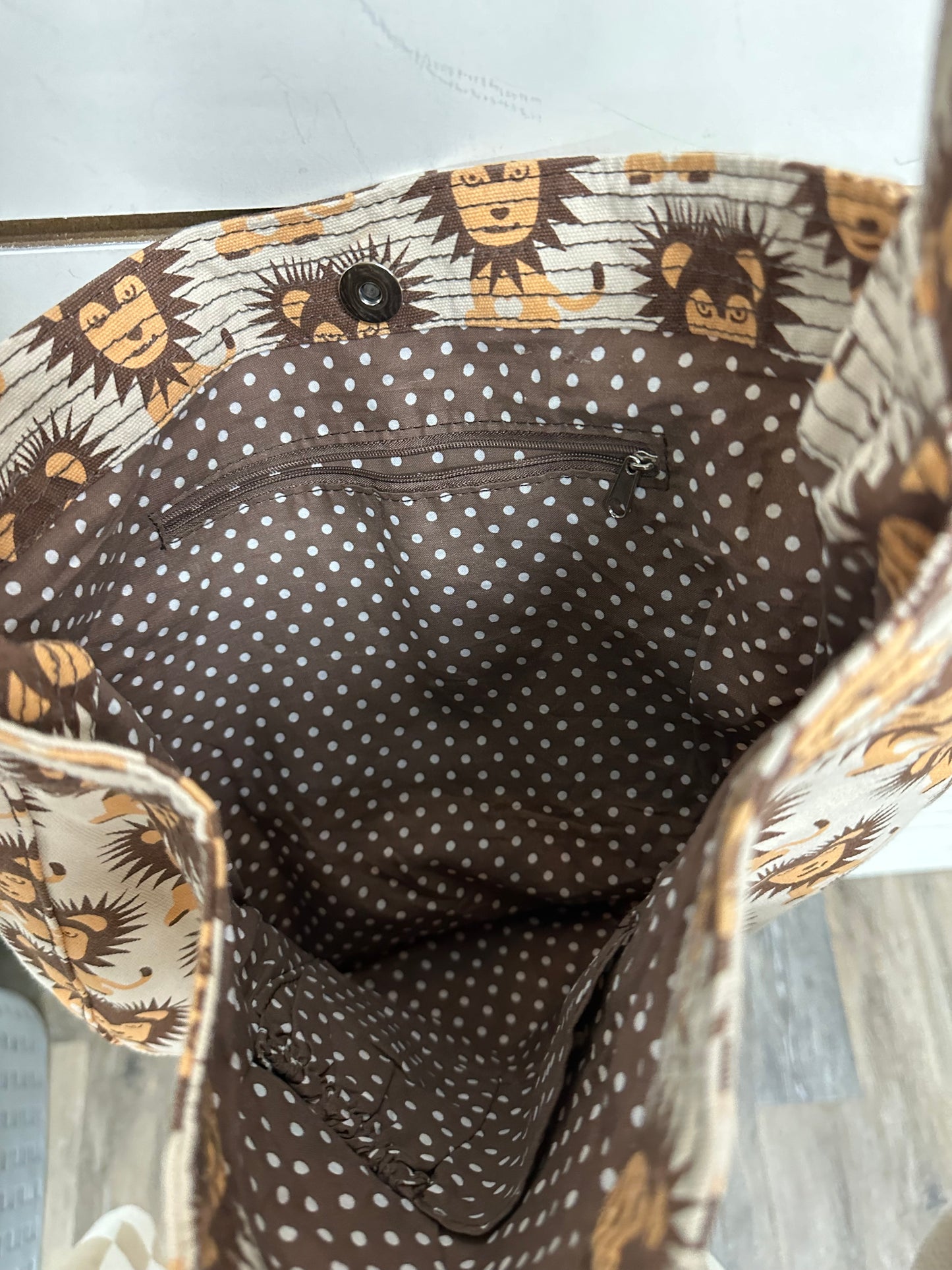 Handbag By Bungalow 360  Size: Medium