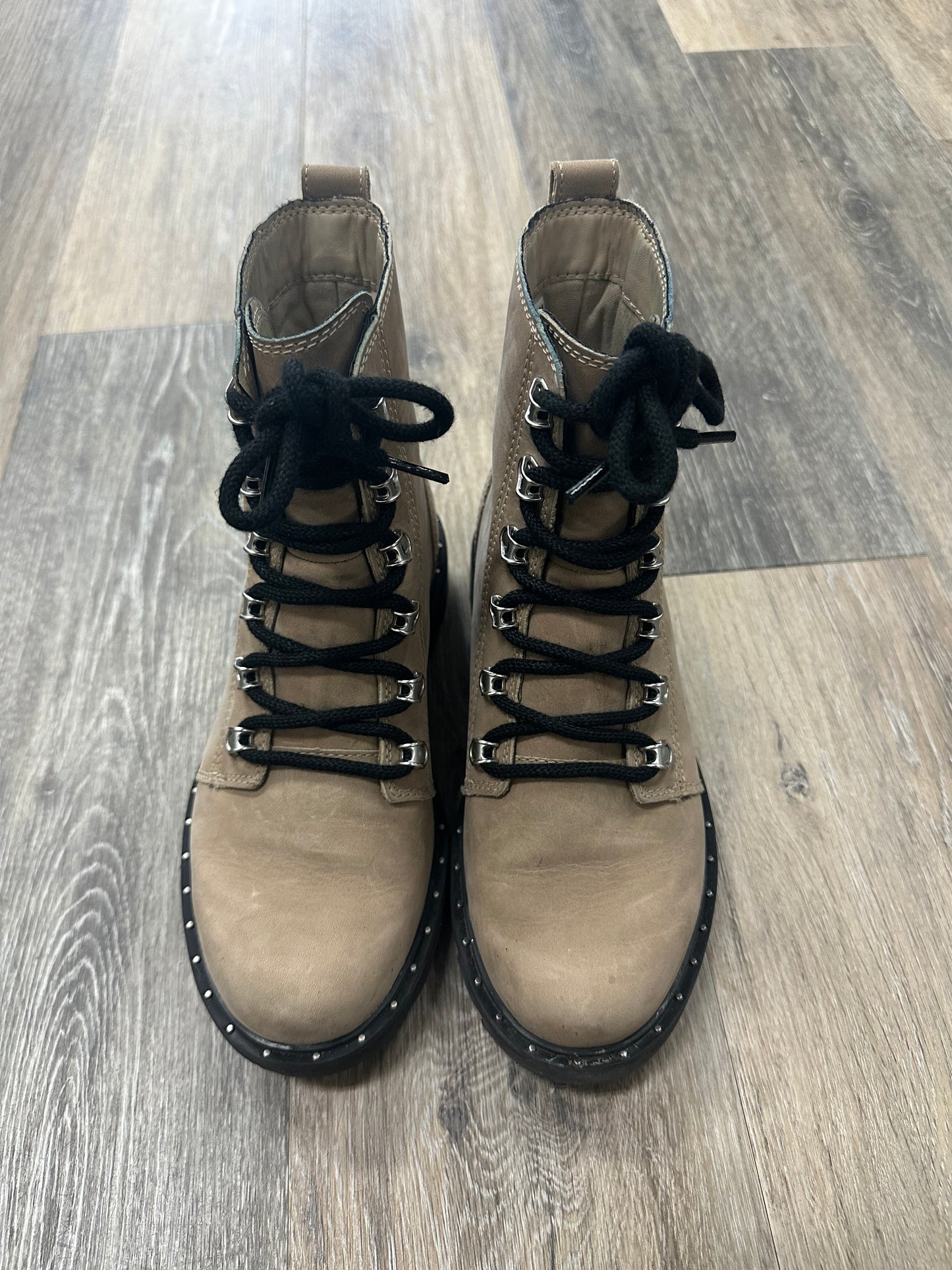Boots Combat By Sorel  Size: 6