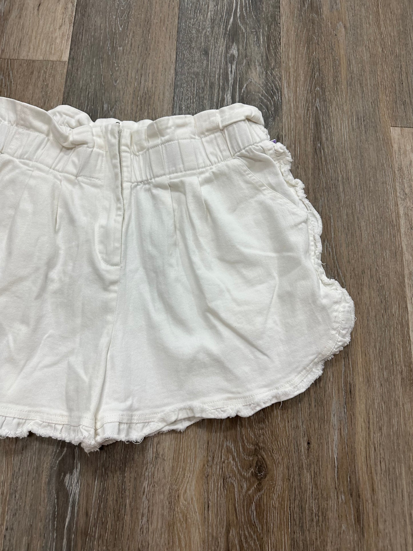 Shorts By The Nines  Size: L