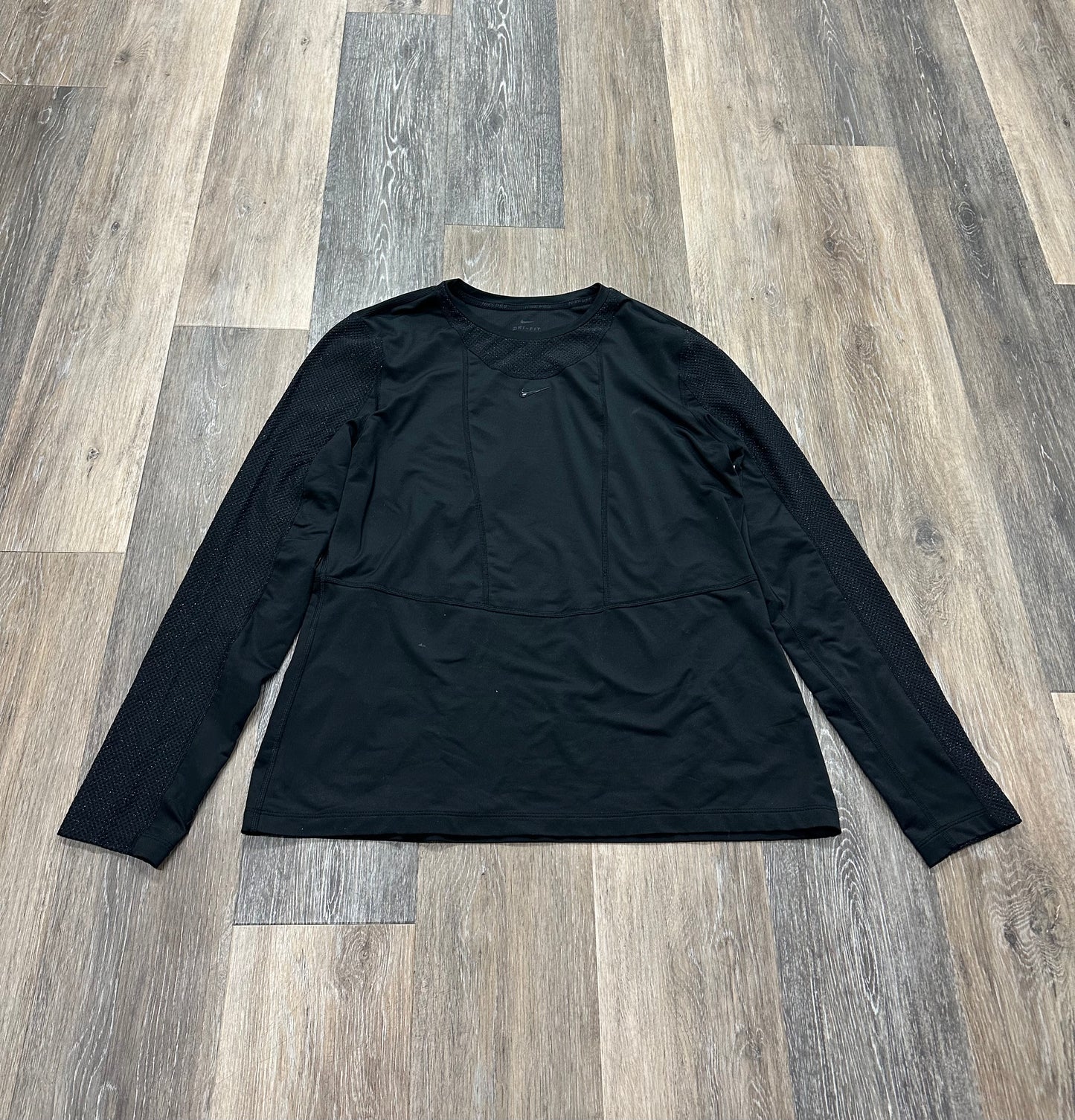 Athletic Top Long Sleeve Crewneck By Nike Apparel  Size: L