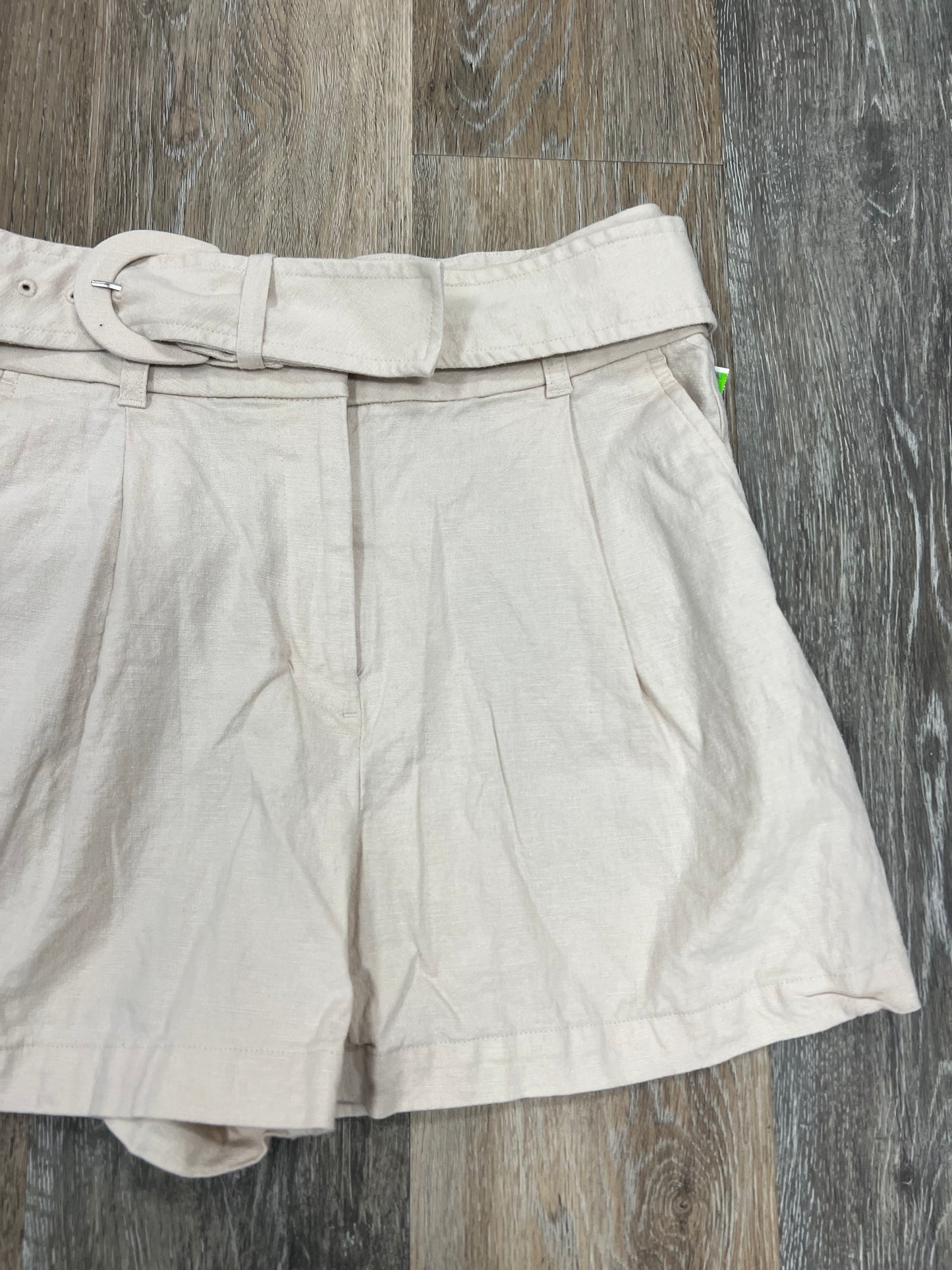Shorts By Express  Size: 4